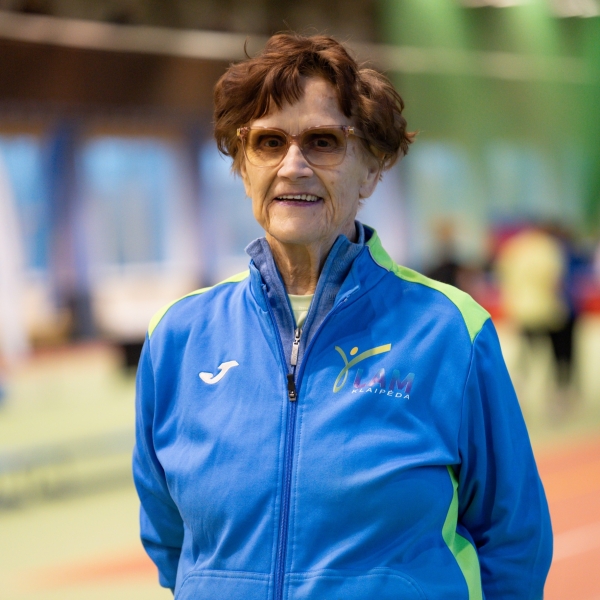 &Scaron;e&scaron;i de&scaron;imtmečiai, skirti lengvajai atletikai: trenerė Algina Marija Vilčinskienė užverčia karjeros puslapį